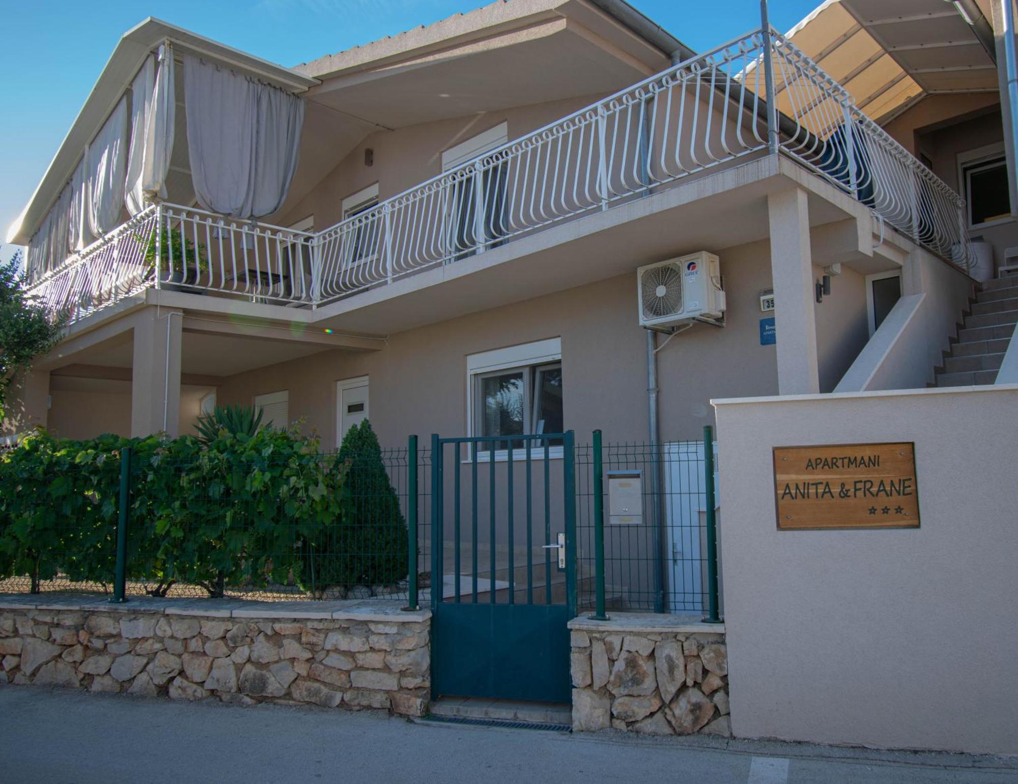 Apartments Anita Frane Vodice Extérieur photo